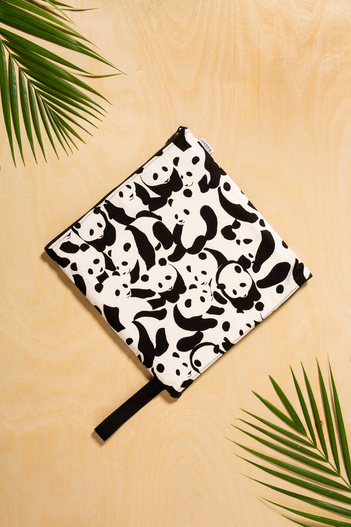SHOOFIE shoe bag in Panda print
