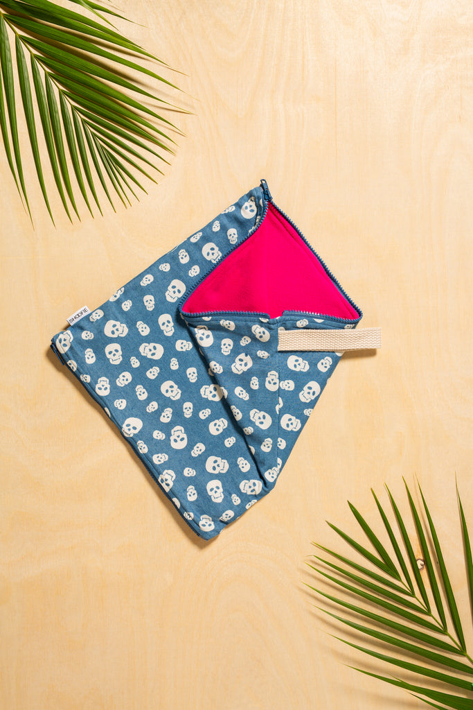 SHOOFIE shoe bag in Denim & Skulls print with fuchsia lining
